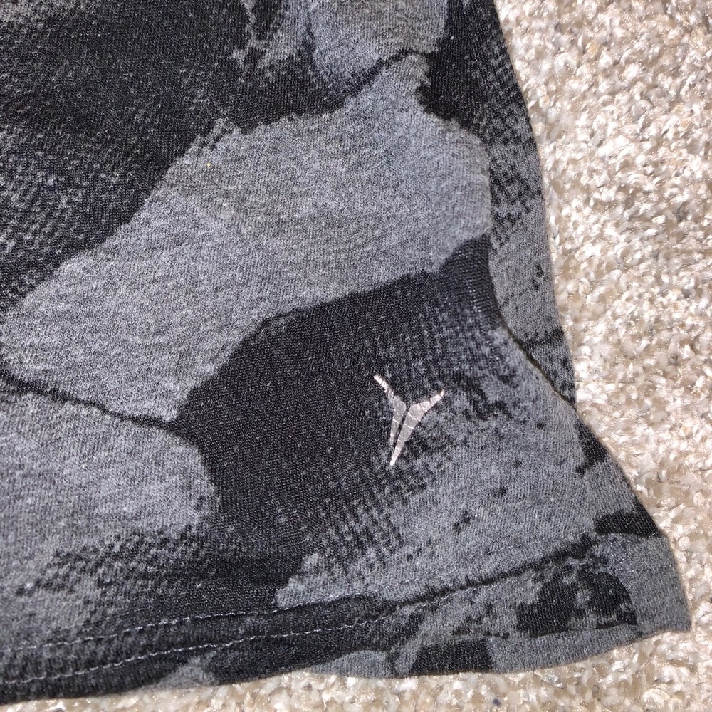 Old Navy Active Womens Tanktop - Picture 5 of 7